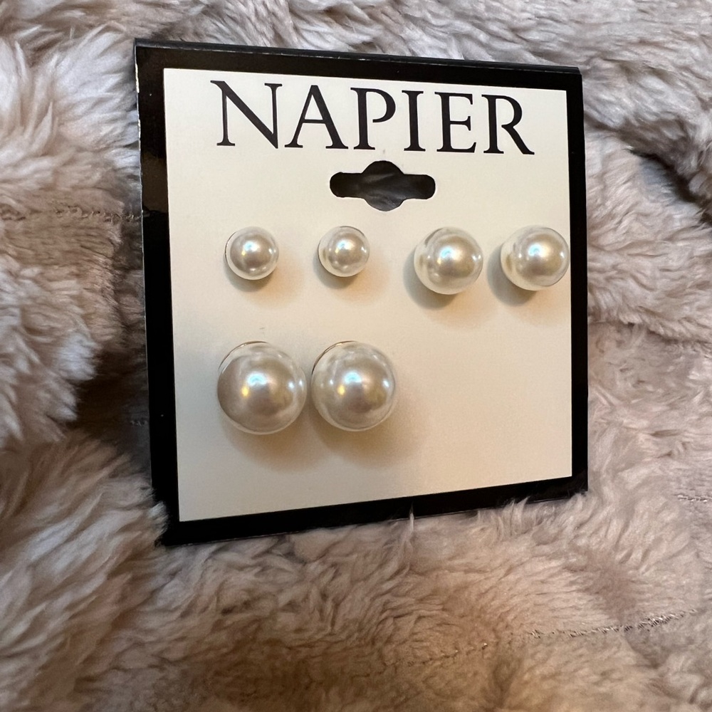 Napier Pearl Stud Earrings 3 Pairs NWT - Picture 3 of 3